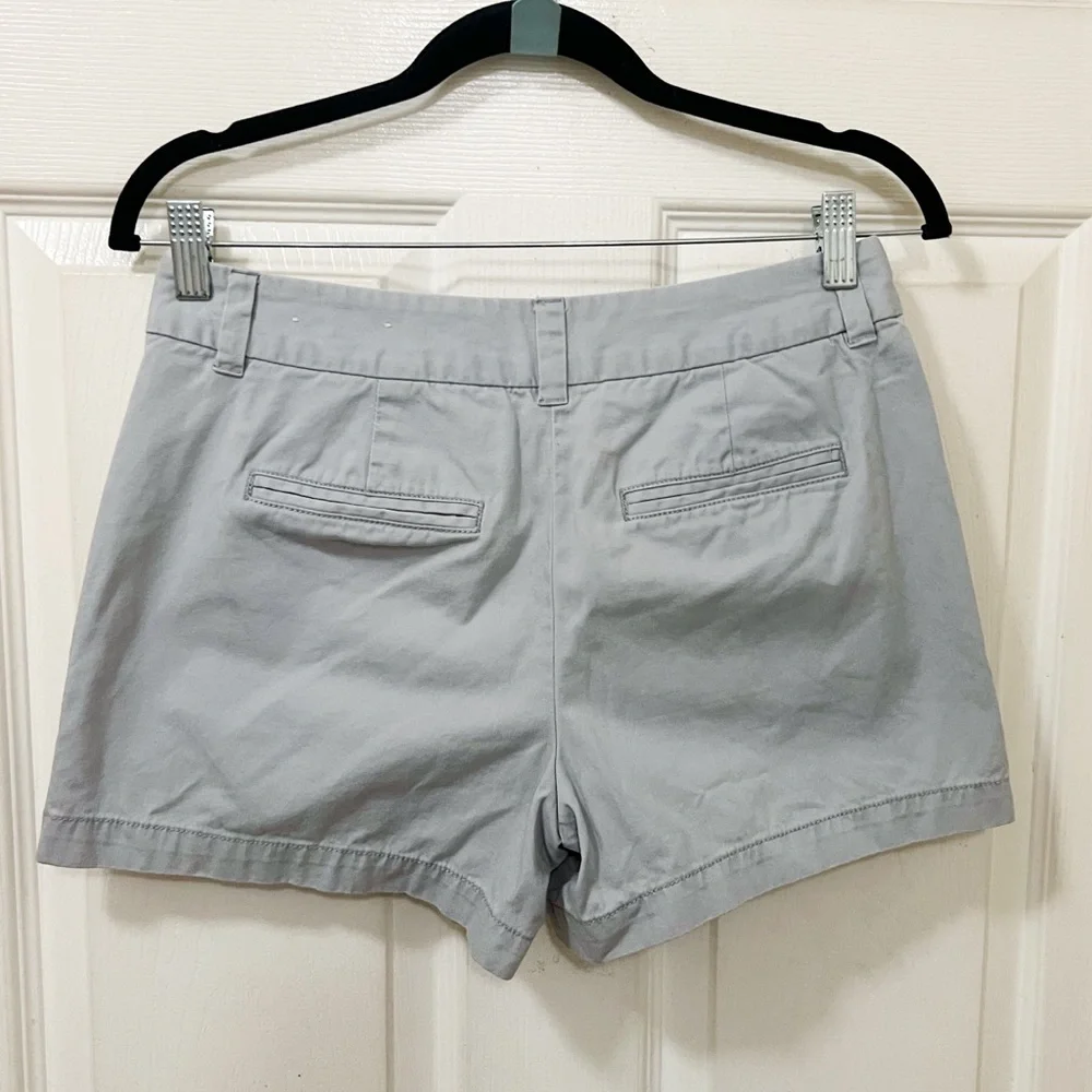 Ann Taylor Loft Women Chino Shorts Size 24 Gray Cotton